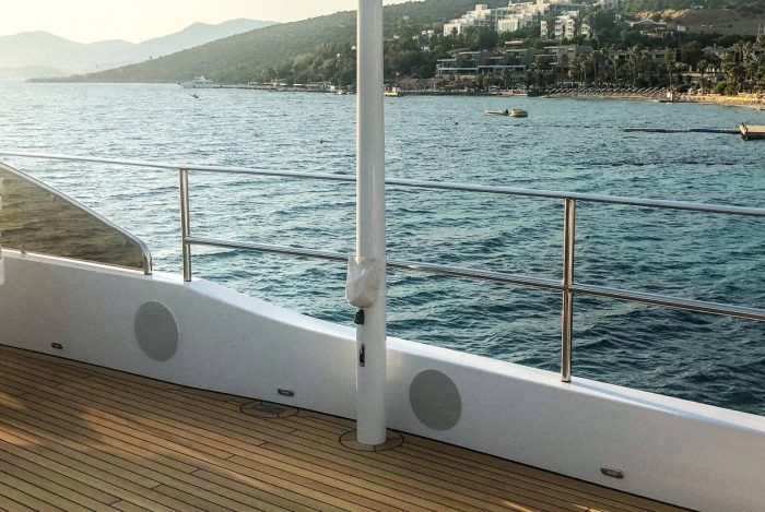 audio speakers on boat